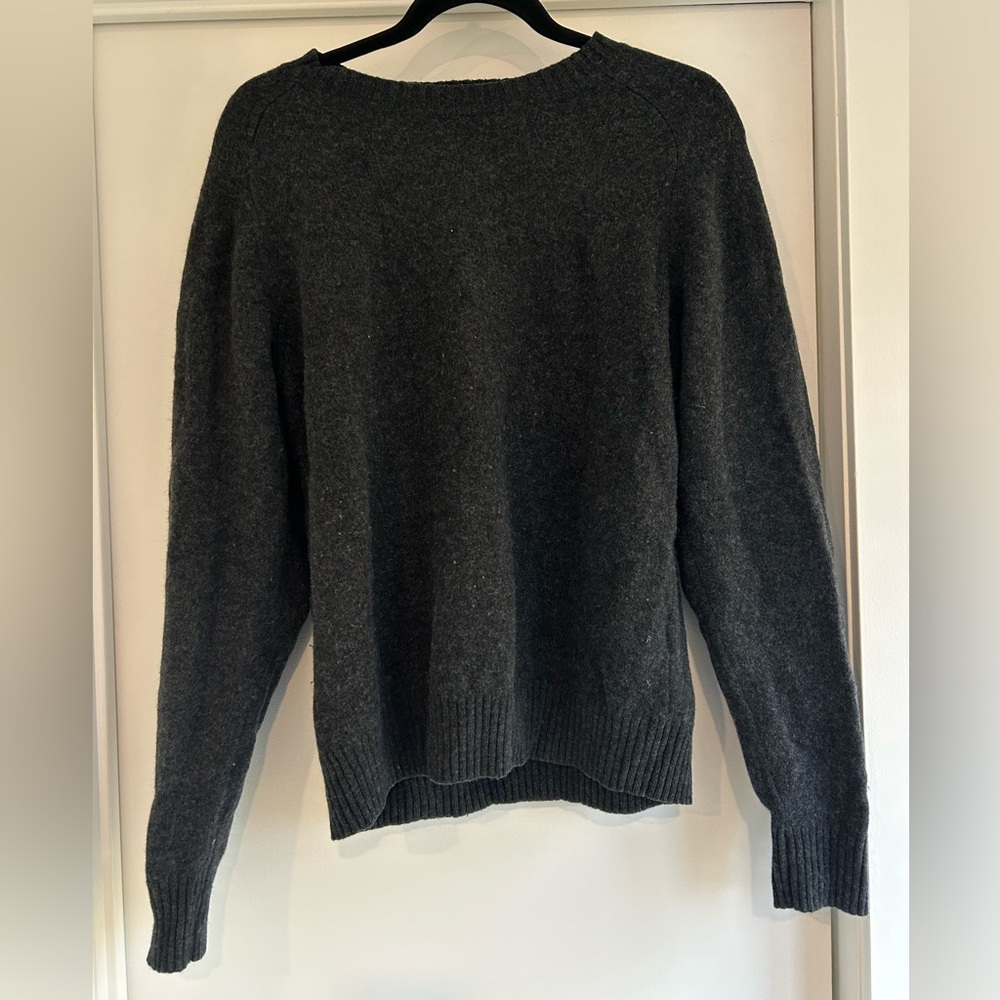 Uniqlo Lambwool Crewneck Sweater